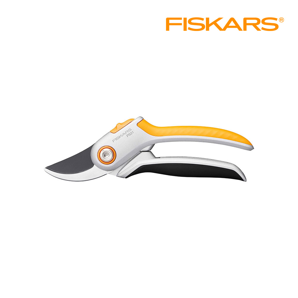 Fiskars škare vrtne mimoilazne Plus P531 - 1057168