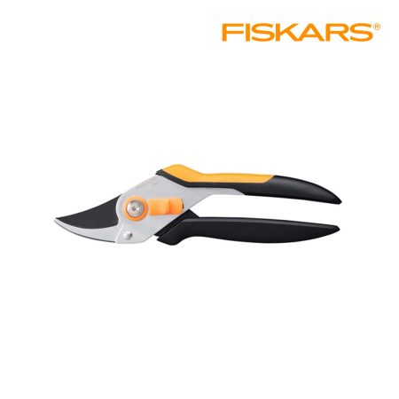 Fiskars škare vrtne mimoilazne Solid P331 1057163